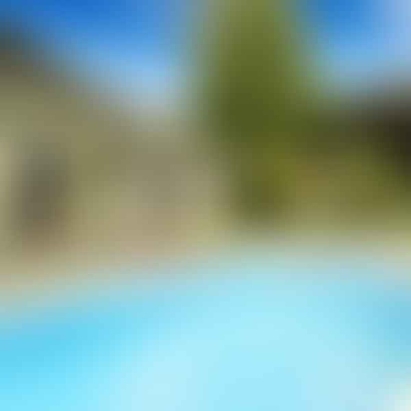 A Look at the Key Factors Affecting Pool Maintenance Costs