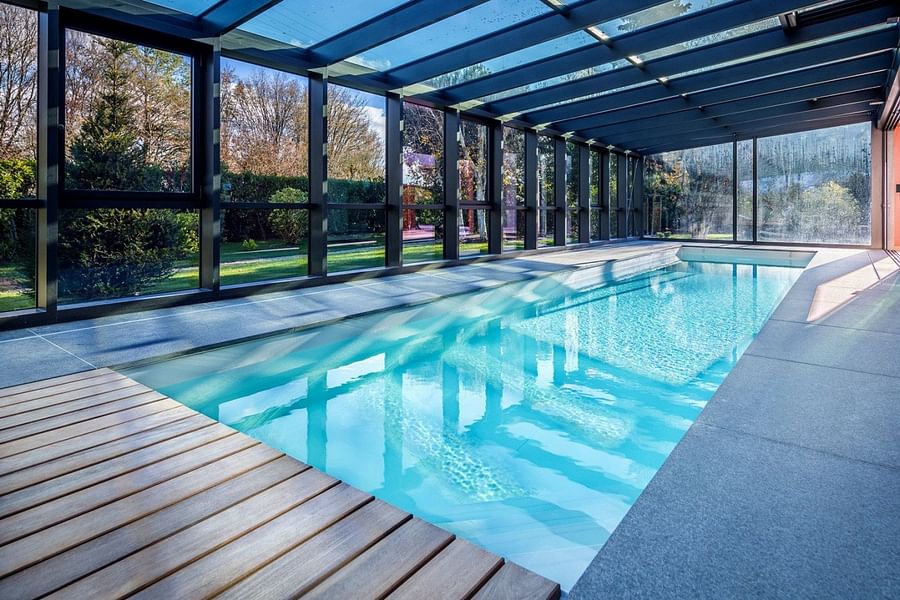 commercial pool staff training