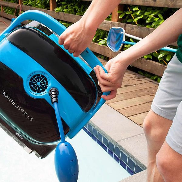 Automatic Pool Cleaners: Reviews and Buying Guide