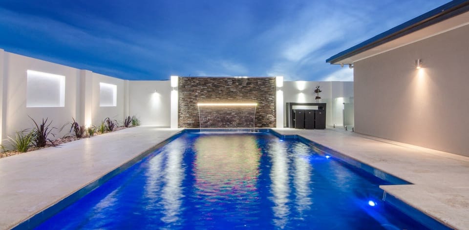 Choosing the Perfect Pool Light Installation: Tips and Tricks for Your Pool