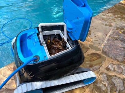 How to Choose the Right Automatic Pool Cleaner: A Review-Based Approach