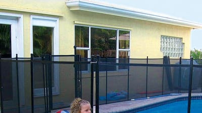 How to Install a Pool Fence: Regulations and Procedures