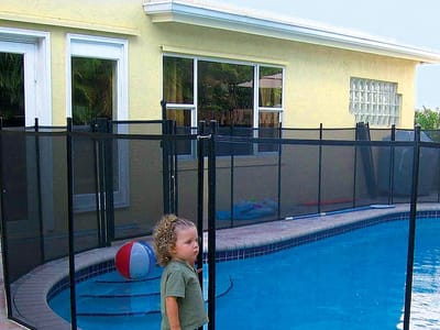 How to Install a Pool Fence: Regulations and Procedures